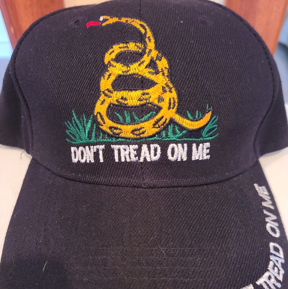 NWT Don't Tread On Me Men's/ Unisex baseball cap